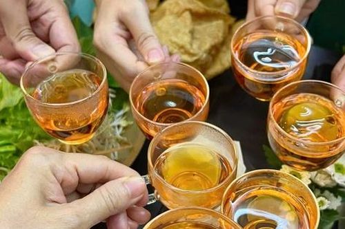 Tin tức Đời sống 23/12: Khuyến cáo các dấu hiệu ngộ độc rượu