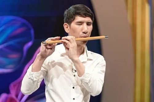 Chàng trai khiếm thị và trái tim ngập tràn yêu thương