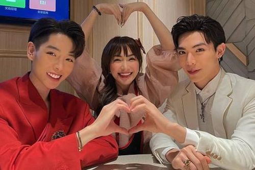 ERIK bị Hòa Minzy seen tin nhắn: Chuyện gì đang xảy ra với gia đình Hoa dâm bụt?