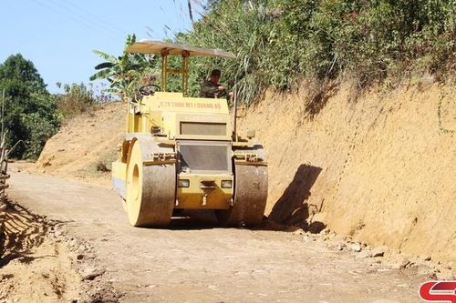 Pá Lông tập trung ổn định đời sống nhân dân