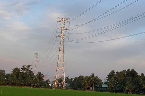 EVNNPT đóng điện loạt công trình, thiết thực chào mừng 70 năm Truyền thống ngành Điện