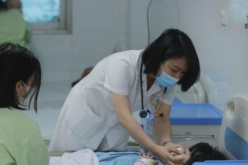 Hà Nội: Có thêm 50 ca mắc sởi/tuần, nhiều trẻ phải thở máy