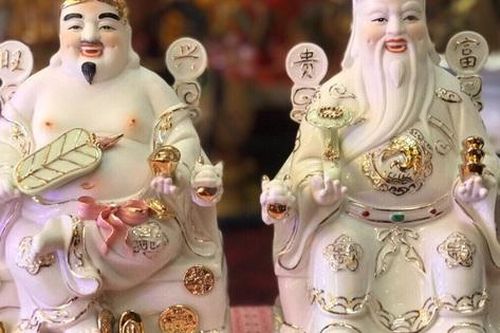 Cách tắm cho ông Thần tài giúp vượng khí cho làm ăn buôn may bán đắt