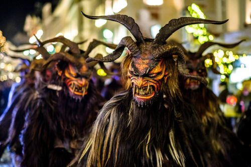 Độc lạ cây chuối Giáng sinh hay con quỷ Noel trong dịp đón năm mới trên thế giới