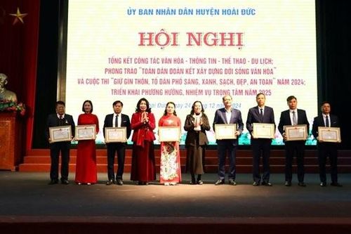 Huyện Hoài Đức xã hội hóa 13,6 tỷ đồng lắp đặt dụng cụ thể dục, thể thao