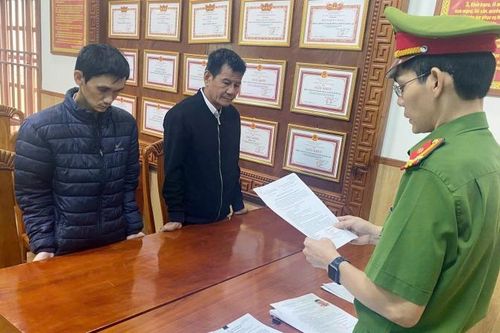 Quảng Nam khởi tố 2 đối tượng làm giả con dấu, tài liệu