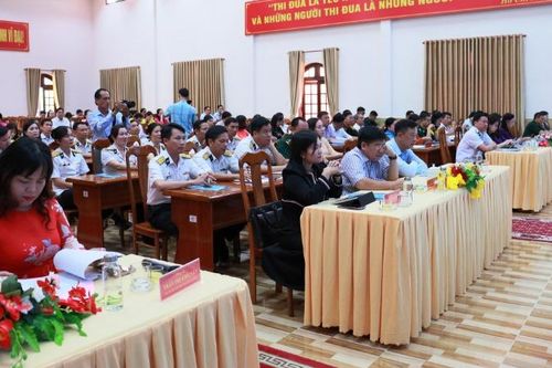 Vùng 5 Hải quân: Tiếp tục đẩy mạnh công tác phối hợp tuyên truyền biển, đảo