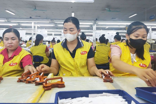 Doanh nghiệp và người lao động nỗ lực vượt khó - Bài 1: Khi doanh nghiệp gặp khó...