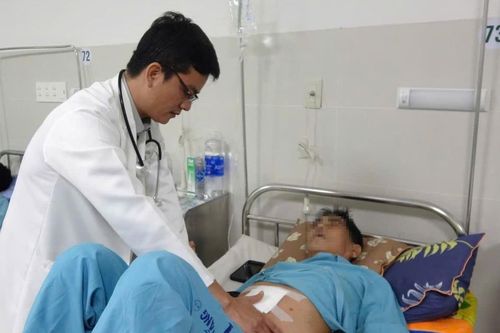 Bệnh viện Đà Nẵng phẫu thuật thành công khối u mỡ hơn 5kg