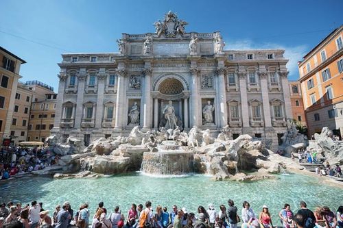 Đài phun nước Trevi, biểu tượng ở Italy mở cửa trở lại