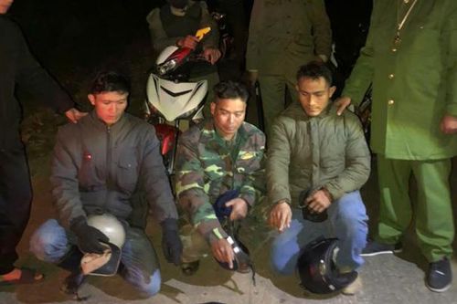 Kon Tum: Phát hiện nhóm người mang theo nhiều súng, đạn vào rừng