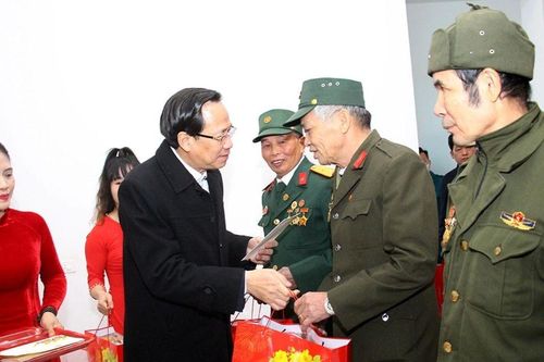 Quà tặng Tết dành cho đối tượng chính sách phải kịp thời, đầy đủ