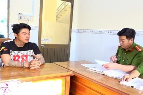 Tạm giữ hình sự kẻ trút 'mưa dao' tới tấp trả thù mâu thuẫn từ 5 năm trước