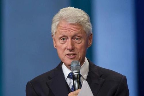 Cựu Tổng thống Mỹ Bill Clinton nhập viện trước ngày Giáng sinh