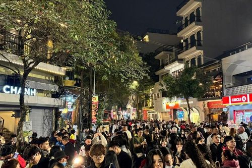 Hà Nội tạm cấm đường một số tuyến phố trong 2 ngày phục vụ Noel