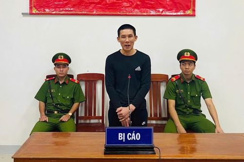 Bản án cho nghịch tử đổ xăng đốt mẹ ruột