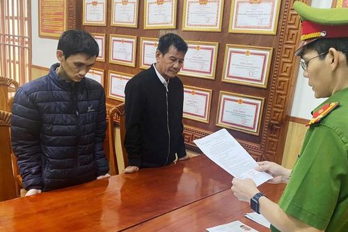 Làm giả con dấu, nguyên Giám đốc, Phó Giám đốc doanh nghiệp bị khởi tố
