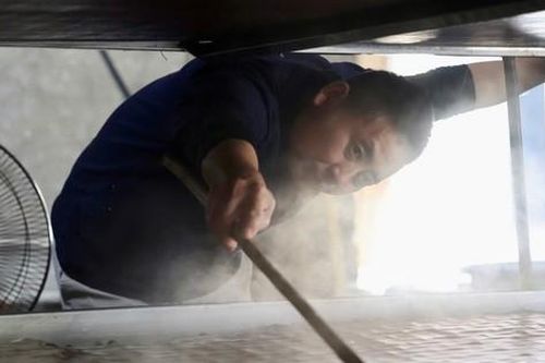 Rầm rập chạy đua với Tết ở làng nghề miến dong nổi tiếng của Hà Nội