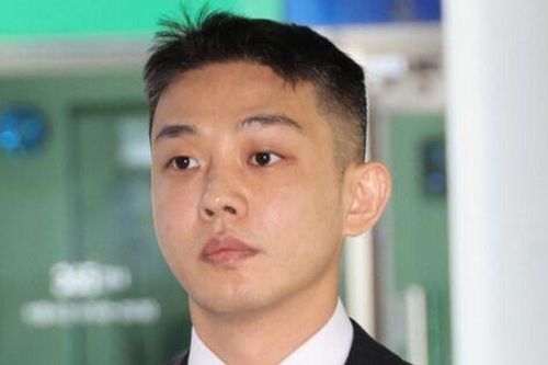Ảnh đế Yoo Ah In cầu xin tòa án