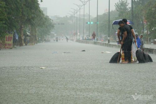 Dự báo thời tiết 24/12/2024: Bão số 10 gây mưa lớn diện rộng từ đêm nay