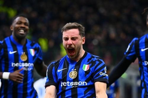 Hạ đội bóng của Fabregas, Inter chờ lấy ngôi đầu