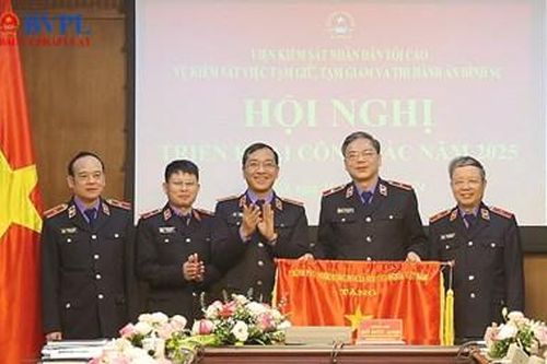 Vụ 8, VKSND tối cao được Chính phủ tặng Cờ thi đua xuất sắc