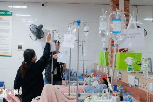 Tìm hiểu về hóa chất Acetonitrile xuất hiện trong vụ ngộ độc ở Long Biên