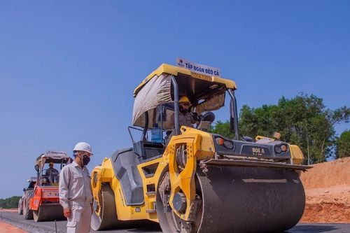 Cắt, điều chuyển khối lượng nhà thầu yếu tại cao tốc Quảng Ngãi-Hoài Nhơn