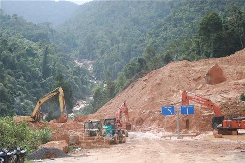 Khánh Hòa: Cho phép lưu thông 2 làn xe trên đèo Khánh Lê từ 7 giờ ngày 24/12