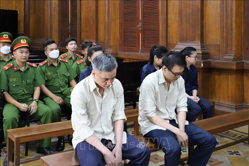Xét xử vụ án sử dụng mạng máy tính, viễn thông để lừa đảo: Chủ mưu Lê Văn Anh bị tuyên 18 năm tù