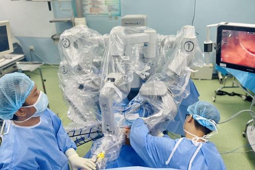 Cần có cơ chế đặc thù về đầu tư trang thiết bị y tế hiện đại