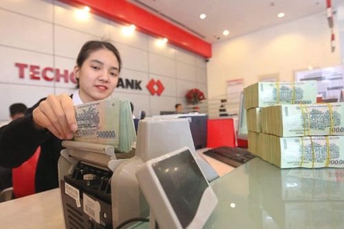 Phó tổng giám đốc Techcombank đăng ký bán 600.000 cổ phiếu TCB