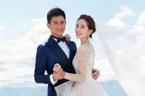 Nữ diễn viên hàng đầu showbiz phản hồi thông tin ly hôn chồng hơn 17 tuổi