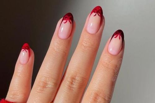 Gợi ý những kiểu nails đơn giản dành cho phái nữ nhân dịp Giáng Sinh