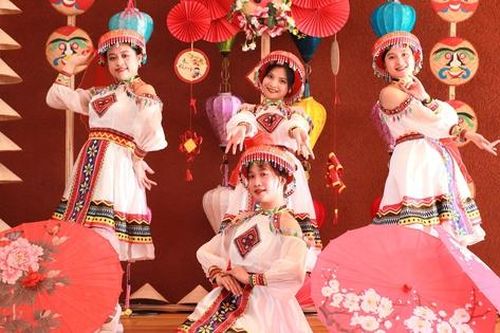 Lưu giữ truyền thống Tết Việt trong cộng đồng tại xứ sở mặt trời mọc