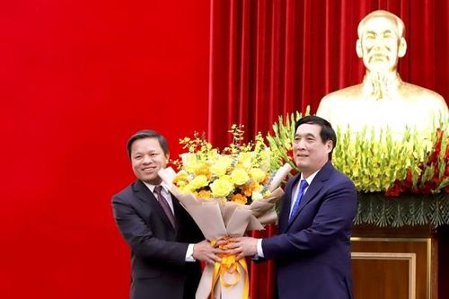Nhân sự 23/12: Tỉnh ủy Phú Thọ, Sơn La, Đồng Nai triển khai quy trình về công tác cán bộ