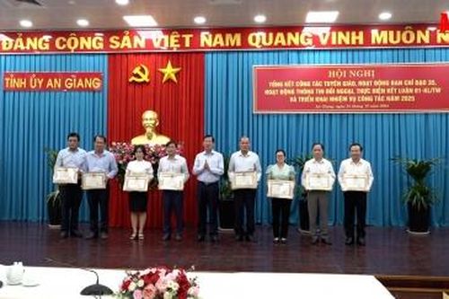 Tổng kết công tác tuyên giáo năm 2024, triển khai nhiệm vụ năm 2025