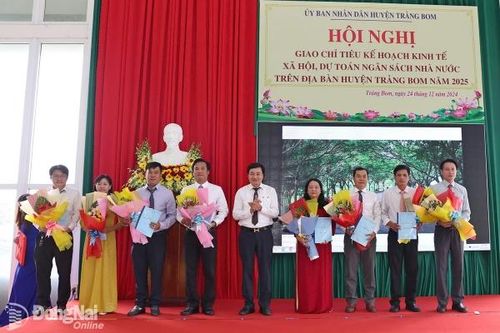 Khắp nơi trong tỉnh chiều 24-12-2024