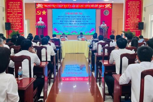 Lớp cao cấp lý luận chính trị, Học viện Chính trị khu vực III thực tế tại tỉnh Khánh Hòa