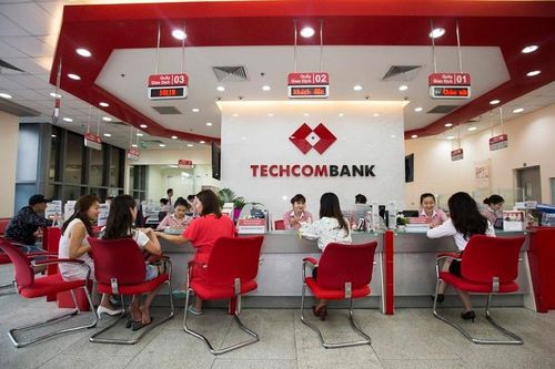 Sếp Techcombank đăng ký bán 600.000 cổ phiếu