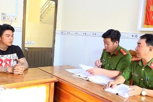 Chém bạn nhậu vì nhớ chuyện đánh cha mình 5 năm trước