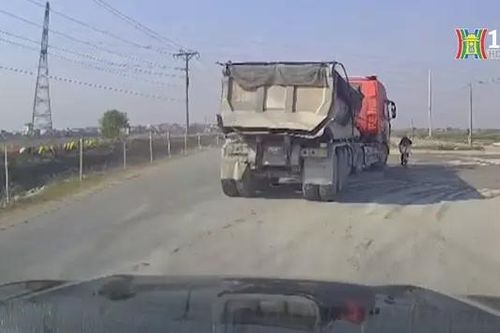 Điểm mù ô tô: Những tình huống nguy hiểm cần tránh