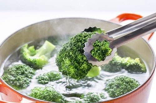 5 sai lầm cần tránh khi nấu rau xanh