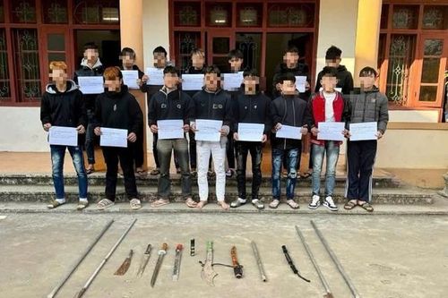 Ngăn chặn nhóm 'Trẻ vô danh' mang hung khí tìm người đánh nhau