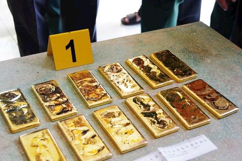 An Giang: Điều tra vụ vận chuyển hơn 12kg vàng
