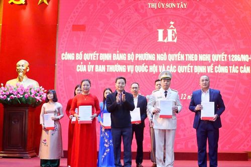 Sơn Tây công bố quyết định sáp nhập Đảng bộ phường Ngô Quyền