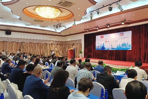 Việt Nam và Campuchia tăng cường hợp tác về thương mại điện tử xuyên biên giới và kinh tế số