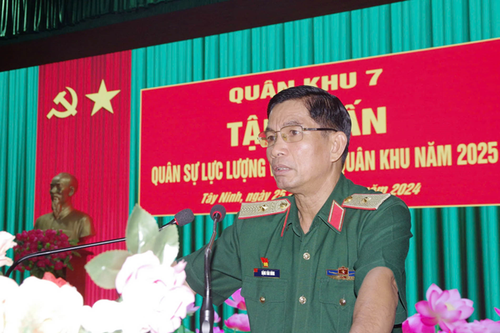 Quân khu 7 khai mạc tập huấn quân sự năm 2025