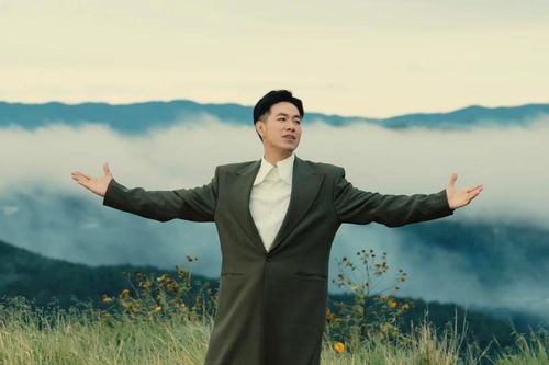 Sau MV đẹp như thơ tại Đà Lạt, Hồ Trung Dũng hứa hẹn phát hành chuỗi sản phẩm mới