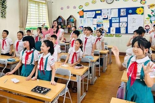 Đồng bộ nhiều giải pháp giải bài toán CSVC trường lớp